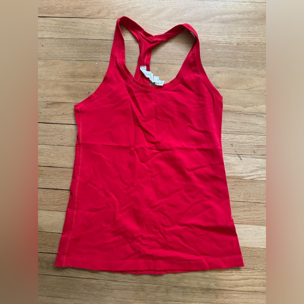 Lululemon tank Size 10. NWOT